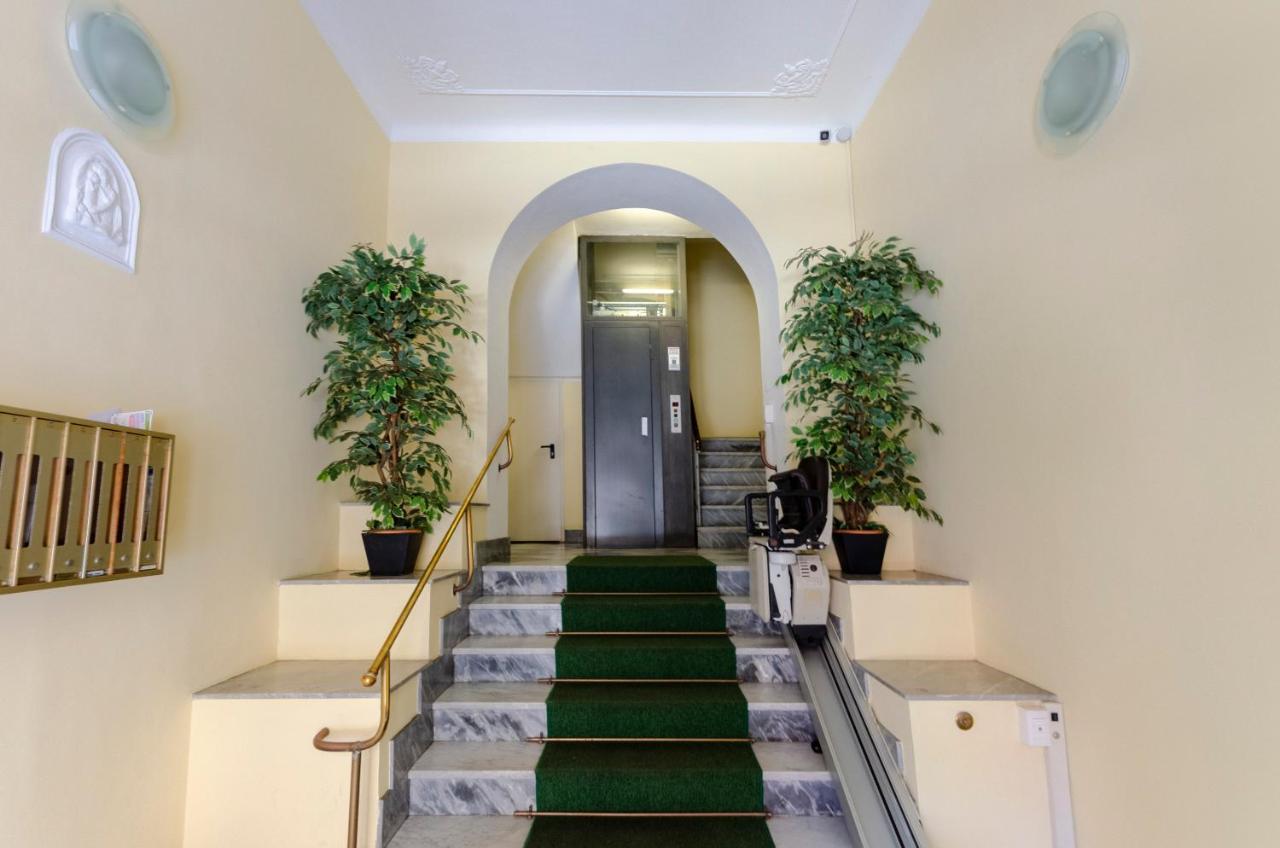 Joivy Spacious Family Apt For 4, In Carignano, 제노바 외부 사진