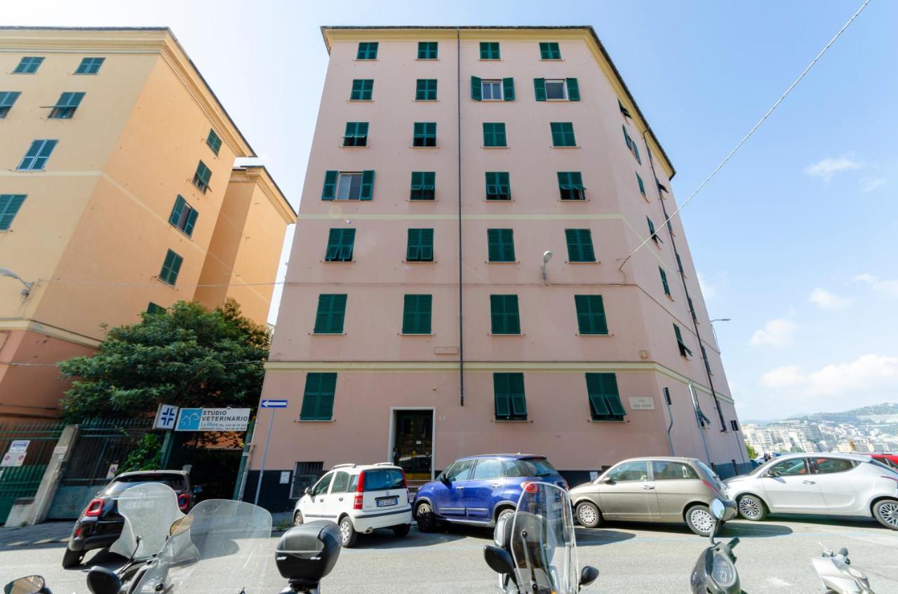 Joivy Spacious Family Apt For 4, In Carignano, 제노바 외부 사진