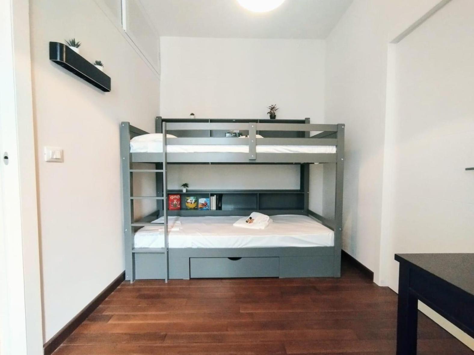 Joivy Spacious Family Apt For 4, In Carignano, 제노바 외부 사진